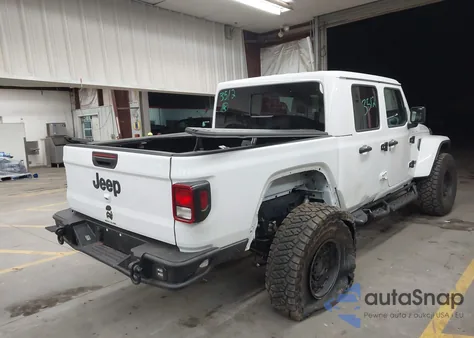 2025 Jeep Gladiator Nighthawk z USA, uszkodzony, nr VIN 1C6PJTAG4SL505220